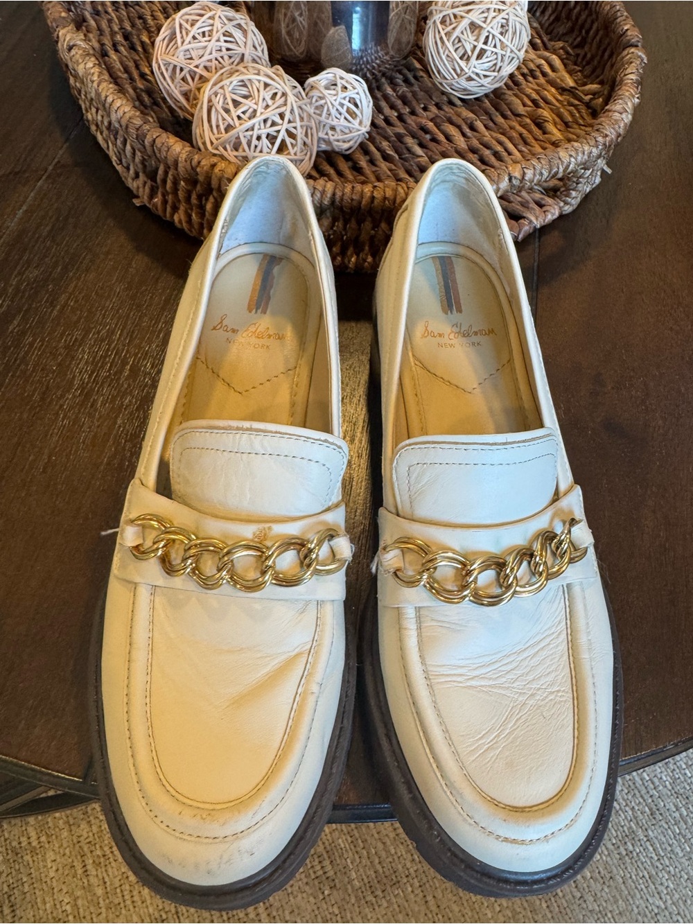 Sam Edelman Cream Leather Taelor Loafers with Gold Chain Trim size 7